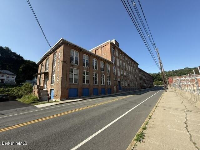 condo with 3 bedroom, North Adams MA ES105352463