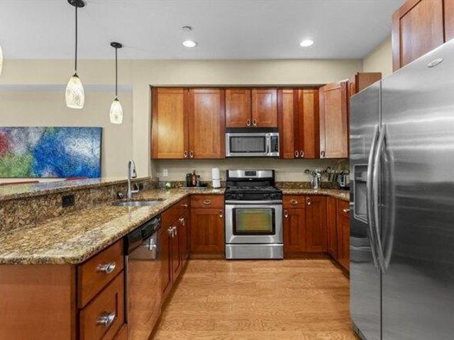 condo with 3 bedroom, North Andover MA ES105537464