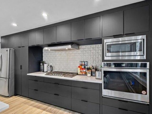 condo with 3 bedroom, North Bergen NJ ES105661971