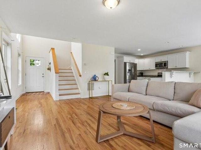 condo with 3 bedroom, North Haven CT ES105475097