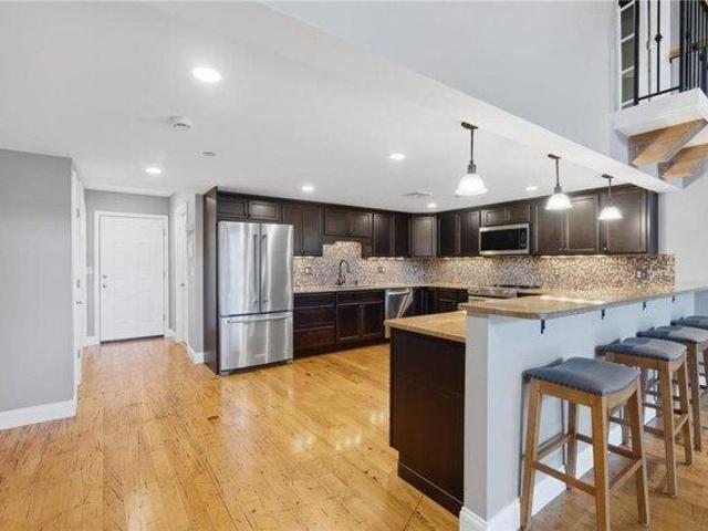 condo with 3 bedroom, North Smithfield RI ES105416652