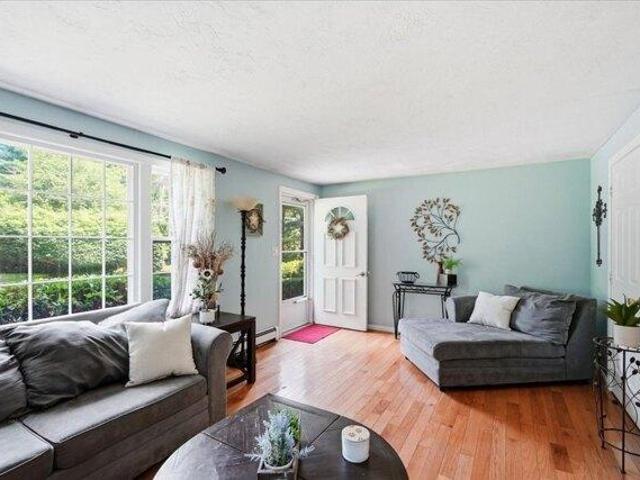 condo with 3 bedroom, Northborough MA ES104831569