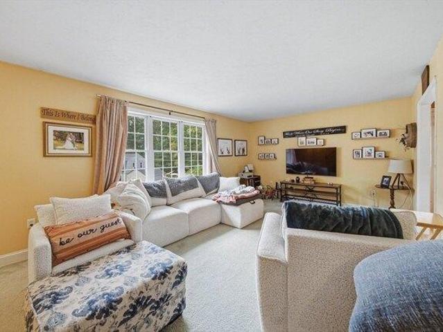 condo with 3 bedroom, Northbridge MA ES105440977