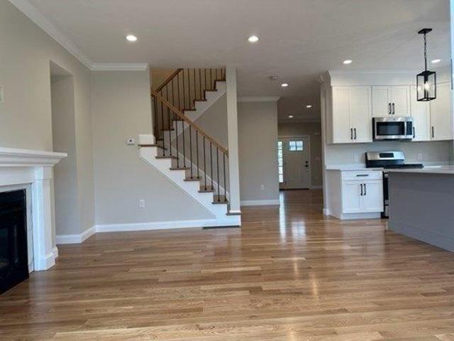 condo with 3 bedroom, Norton MA ES105386085
