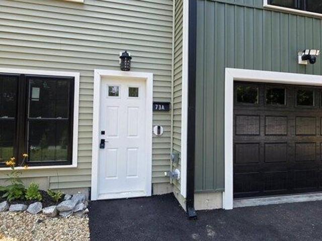 condo with 3 bedroom, Orange MA ES105495116