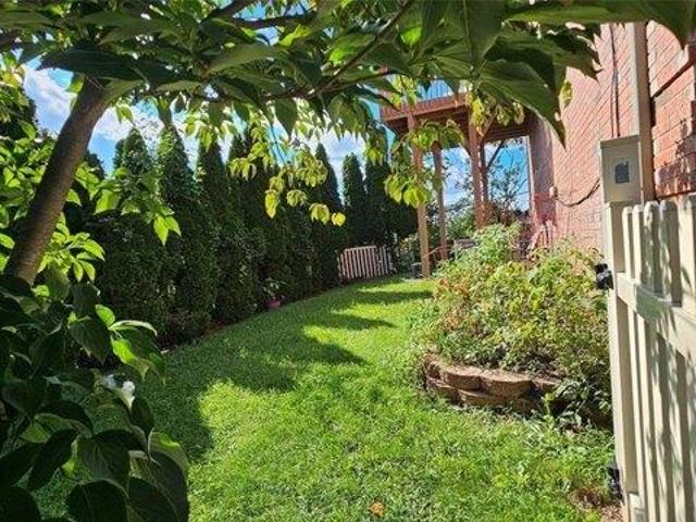 condo with 3 bedroom, Palisades Park NJ ES105513919