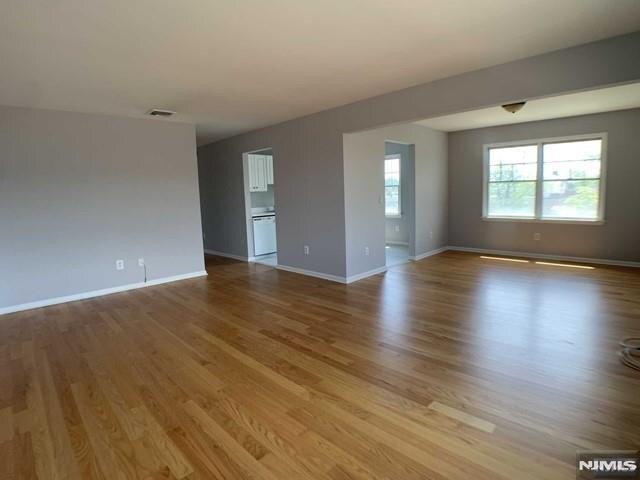 condo with 3 bedroom, Palisades Park NJ ES105516203