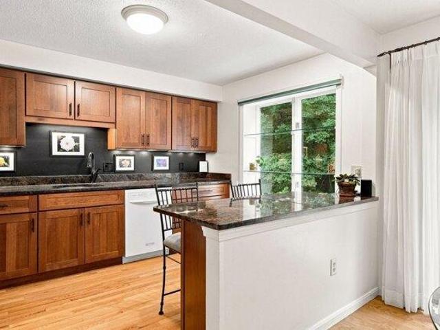 condo with 3 bedroom, Peabody MA ES105427624