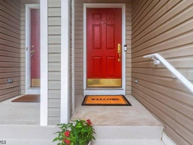 condo with 3 bedroom, Pompton Lakes NJ ES105256100