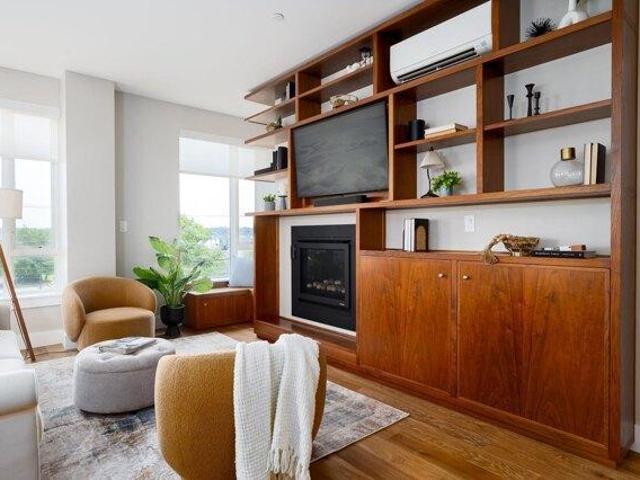 condo with 3 bedroom, Portland ME ES105612624