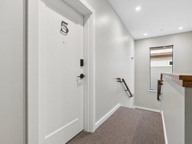 condo with 3 bedroom, Portland ME ES105614427