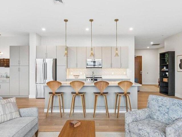 condo with 3 bedroom, Portland ME ES105797714