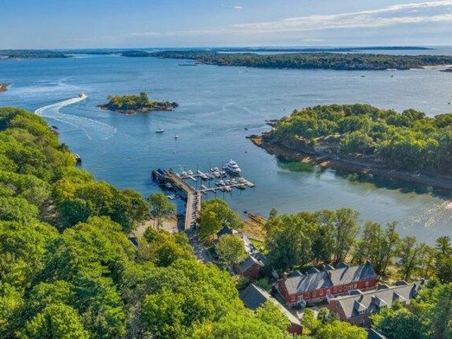 condo with 3 bedroom, Portland ME ES105798986