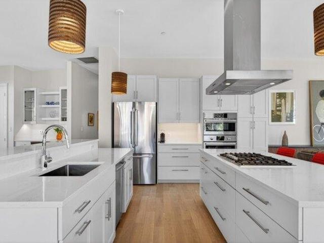 condo with 3 bedroom, Portland ME ES105817528