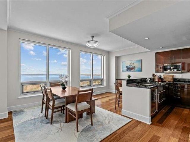 condo with 3 bedroom, Portsmouth RI ES105550543