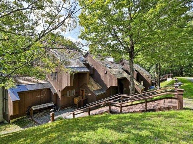 condo with 3 bedroom, Plymouth VT ES105648032