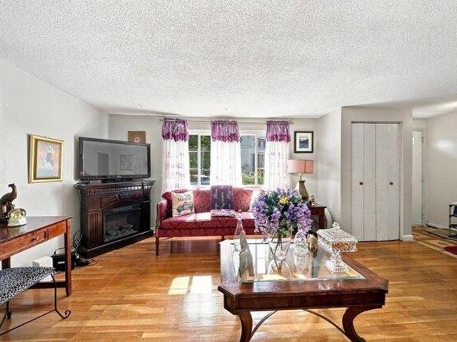 condo with 3 bedroom, Randolph MA ES105493558