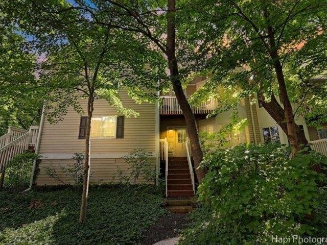 condo with 3 bedroom, Round Lake IL DS103500862
