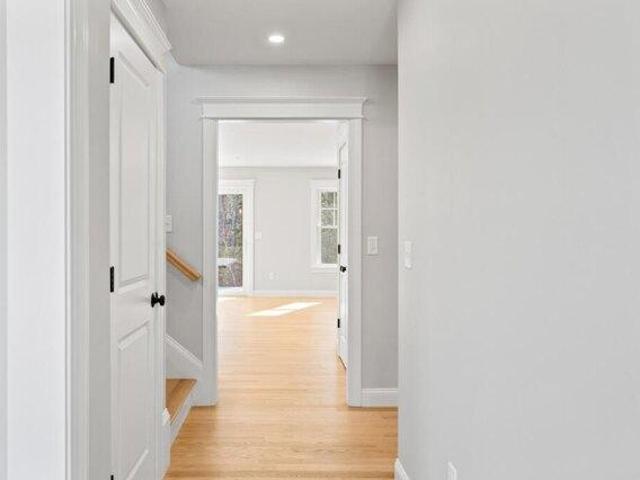 condo with 3 bedroom, Scarborough ME ES104812012