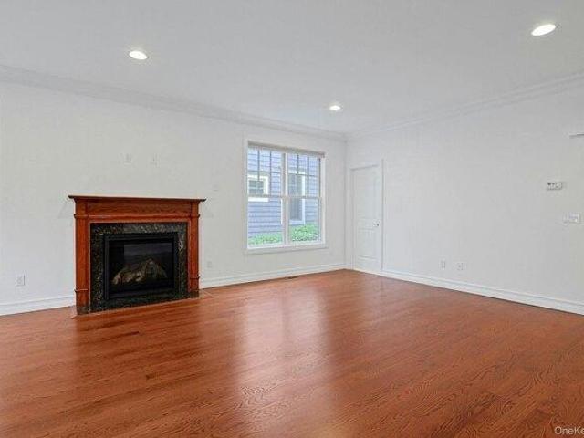 condo with 3 bedroom, Scarsdale NY ES105292143