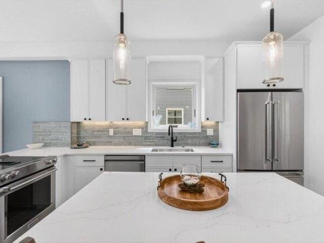 condo with 3 bedroom, Salisbury MA ES104442495
