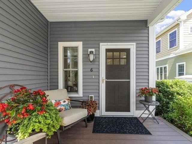 condo with 3 bedroom, Salisbury MA ES105403240