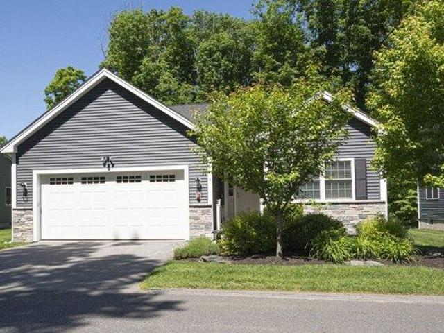 condo with 3 bedroom, Shrewsbury MA ES105439722