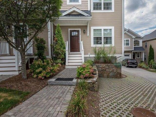 condo with 3 bedroom, Shrewsbury MA ES105649861