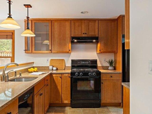 condo with 3 bedroom, Somerville MA ES105402624