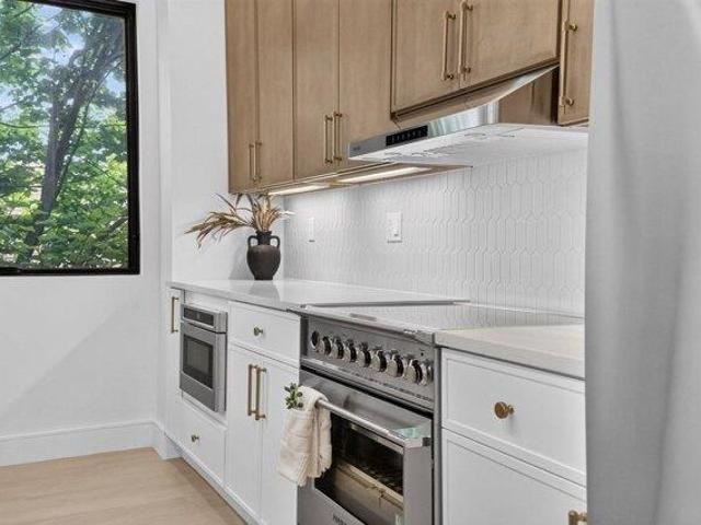 condo with 3 bedroom, Somerville MA ES105415487
