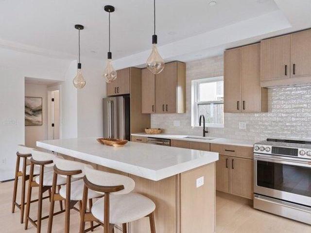 condo with 3 bedroom, Somerville MA ES105427130