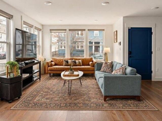 condo with 3 bedroom, Somerville MA ES105552326