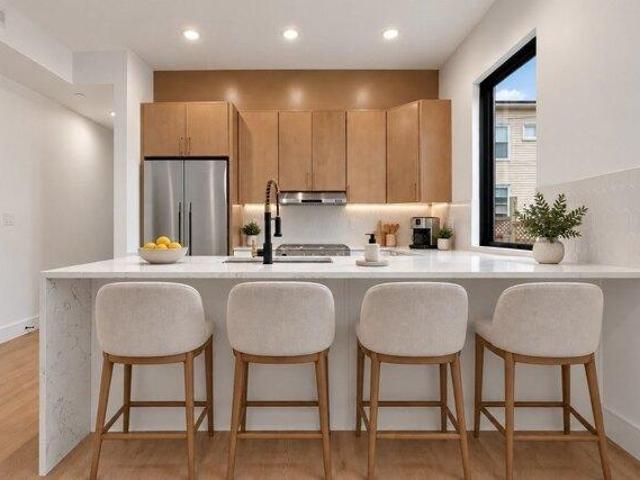 condo with 3 bedroom, Somerville MA ES105576519
