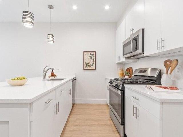 condo with 3 bedroom, Somerville MA ES105630965