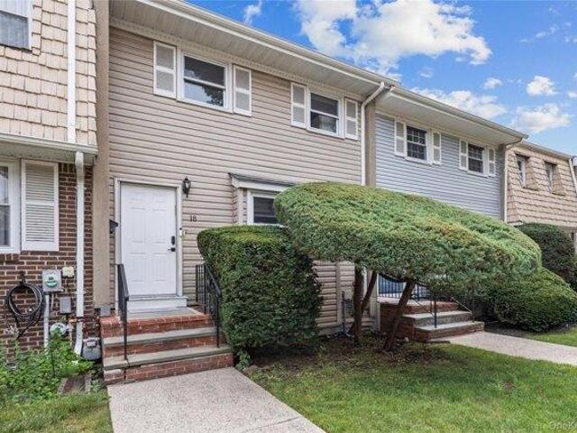 condo with 3 bedroom, Spring Valley NY ES105287888