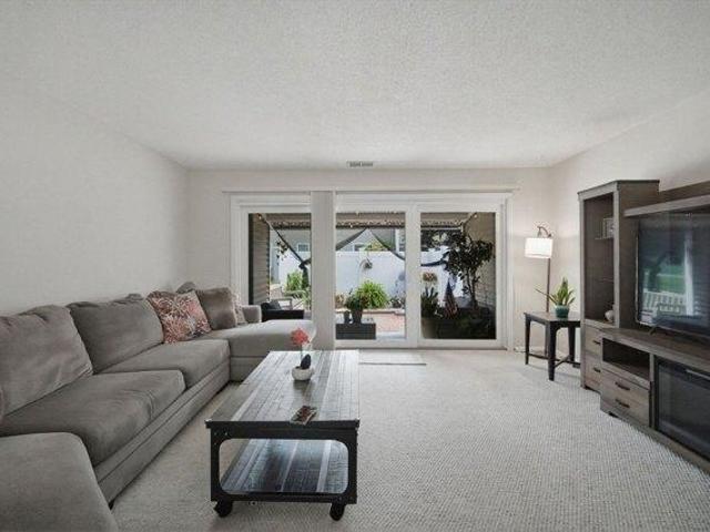 condo with 3 bedroom, Springfield MA ES103247775