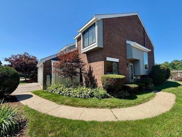 condo with 3 bedroom, Stoughton MA ES105512530