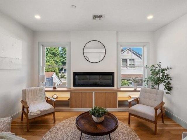 condo with 3 bedroom, Stoneham MA ES105439644