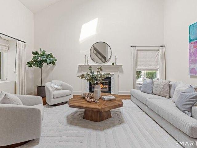 condo with 3 bedroom, Stamford CT ES105495119