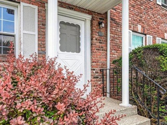 condo with 3 bedroom, Suffern NY ES105293672