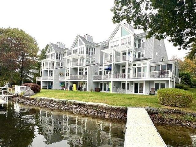 condo with 4 bedroom, Webster MA ES105439104