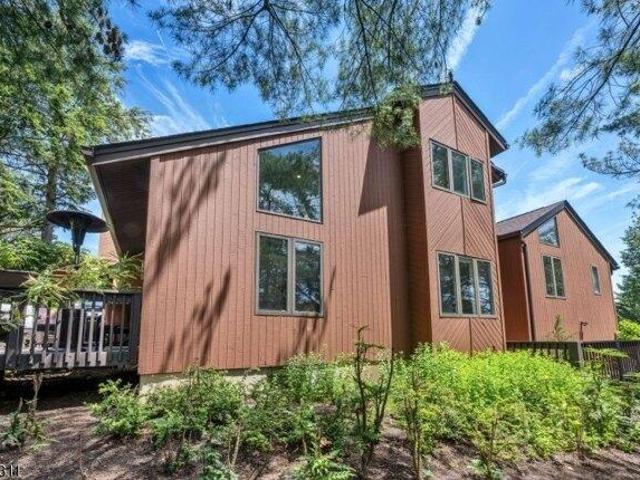condo with 4 bedroom, West Orange NJ DS103437545