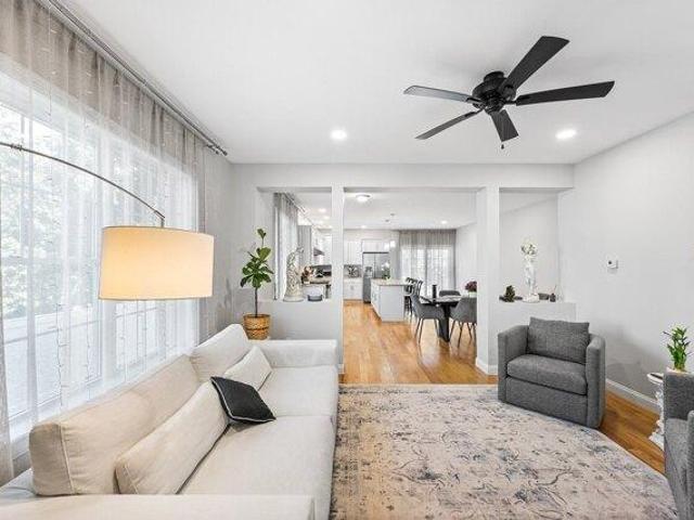 condo with 4 bedroom, Woburn MA ES105632558