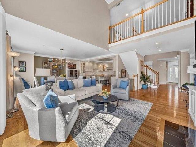 condo with 4 bedroom, Andover MA ES105533909