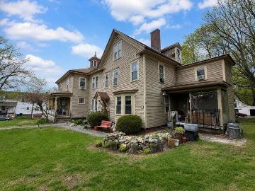 condo with 4 bedroom, Auburn ME DS103444293