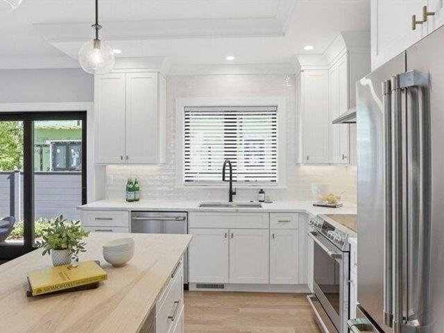 condo with 4 bedroom, Bedford MA ES105367666