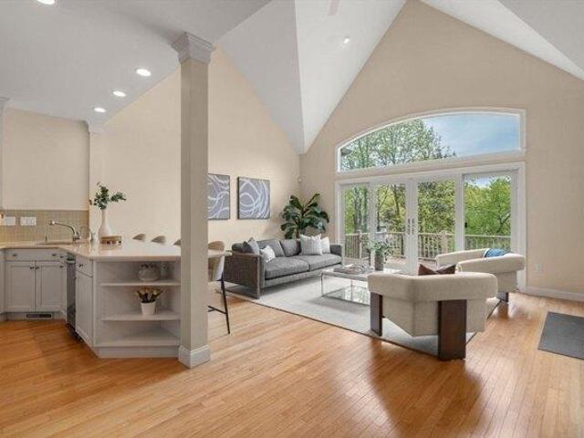 condo with 4 bedroom, Belmont MA ES105365352