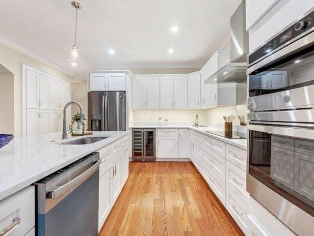 condo with 4 bedroom, Billerica MA ES105401963