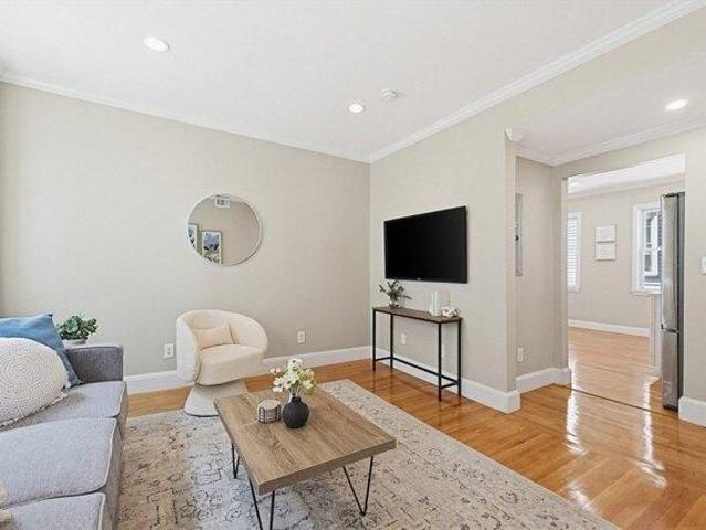 condo with 4 bedroom, Boston MA ES104870183