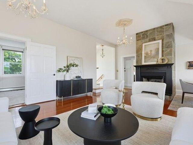 condo with 4 bedroom, Boston MA ES105443500